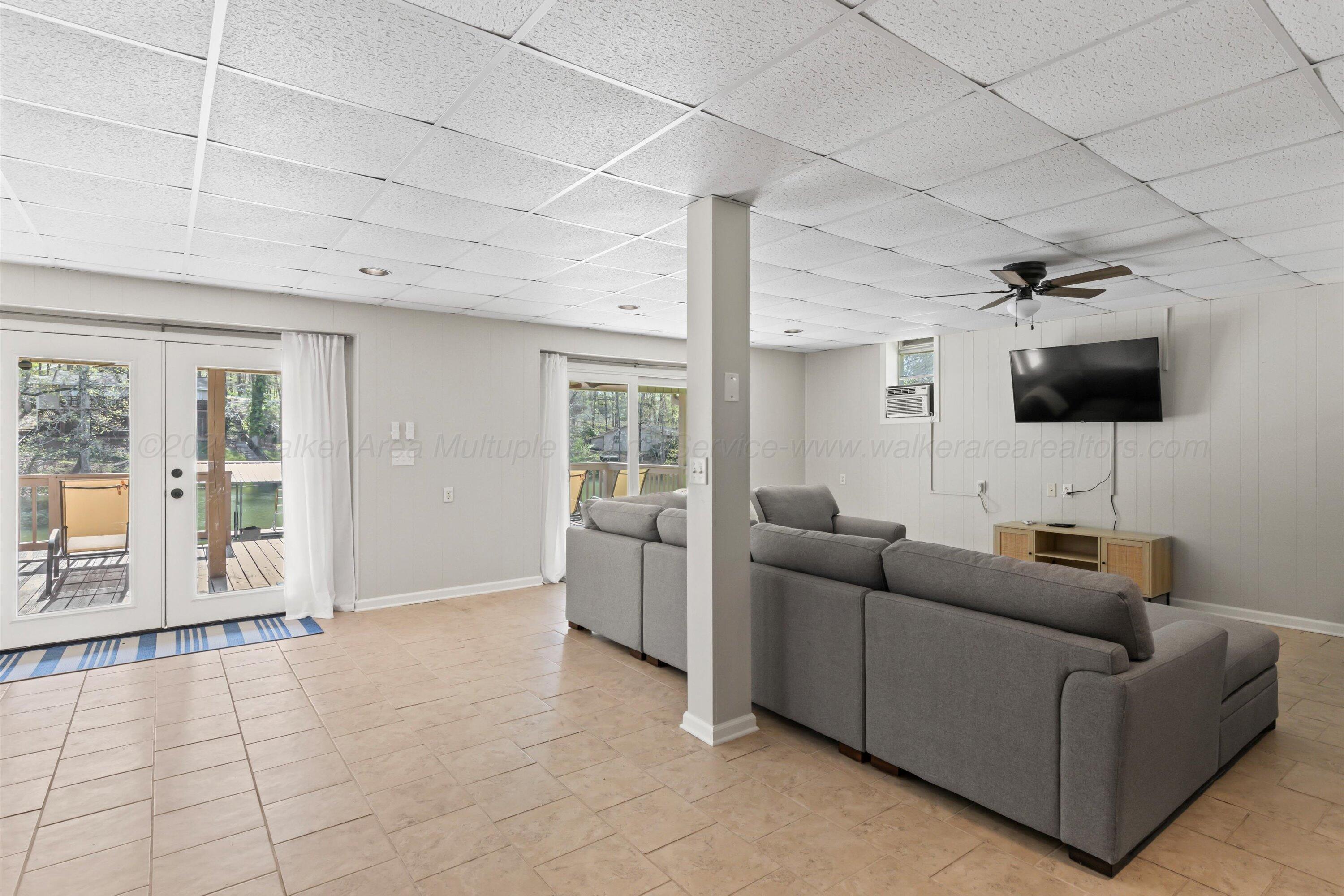 1221 OLD DUNCAN BRIDGE Rd