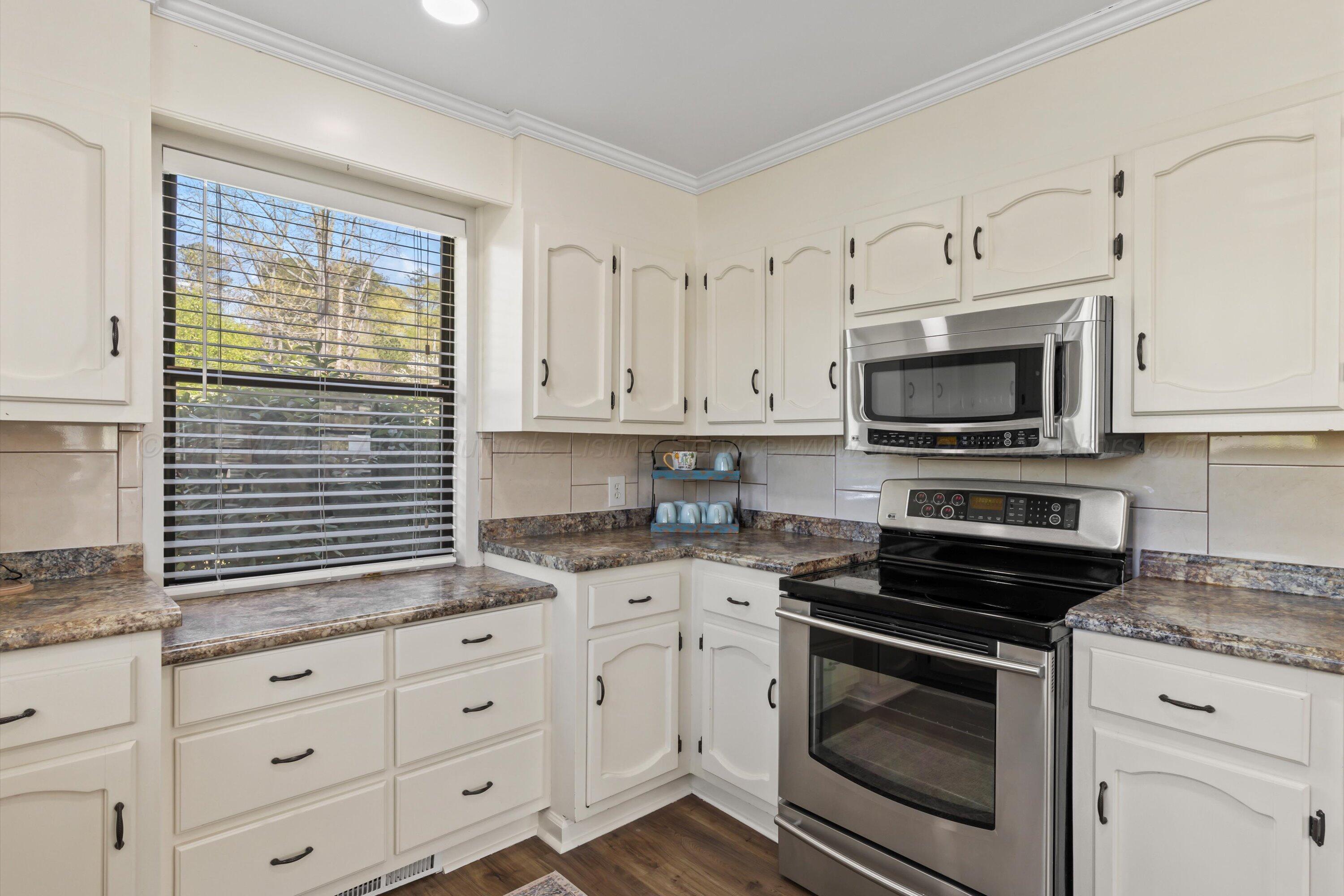 1221 OLD DUNCAN BRIDGE Rd