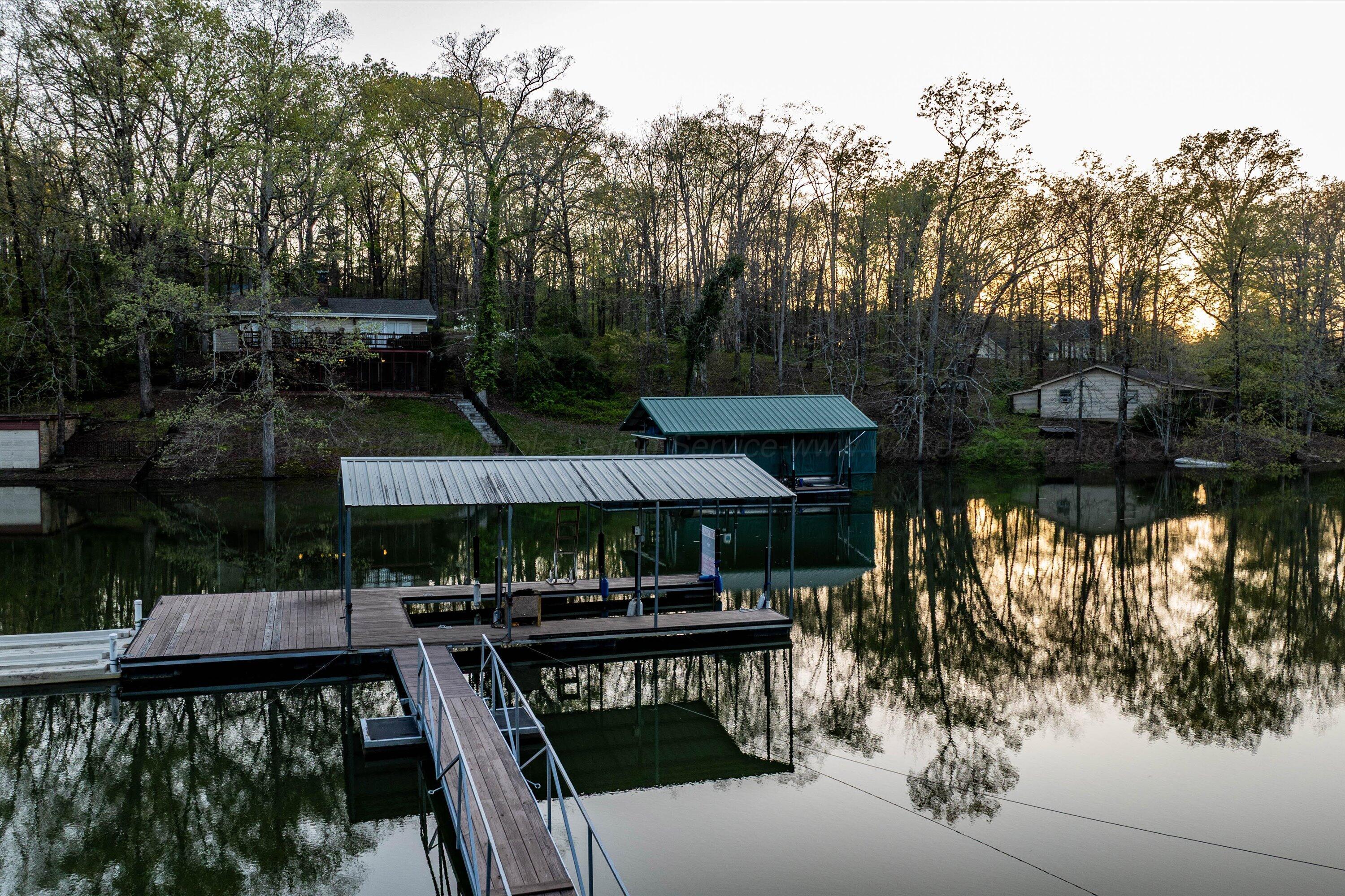 1221 OLD DUNCAN BRIDGE Rd