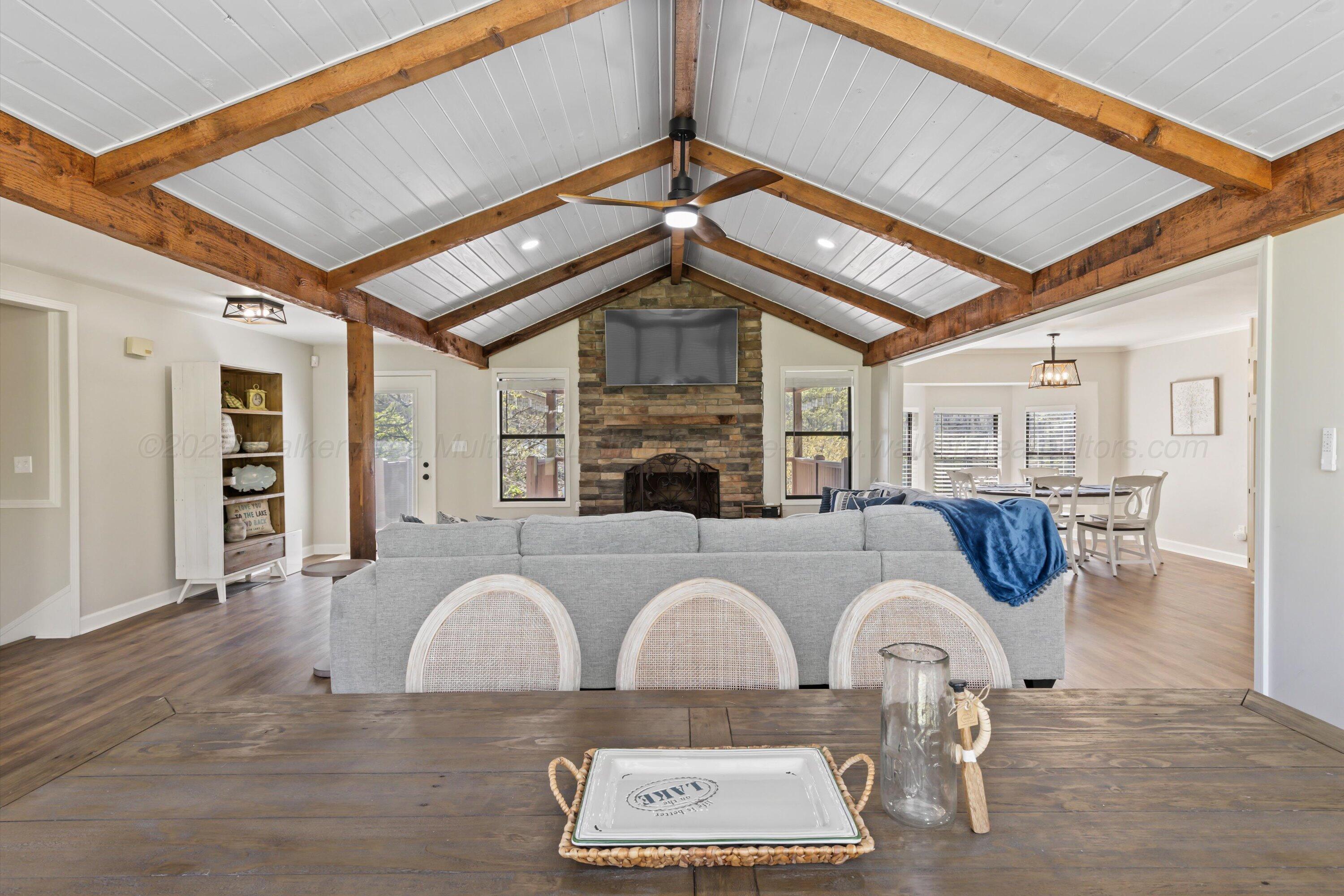 1221 OLD DUNCAN BRIDGE Rd