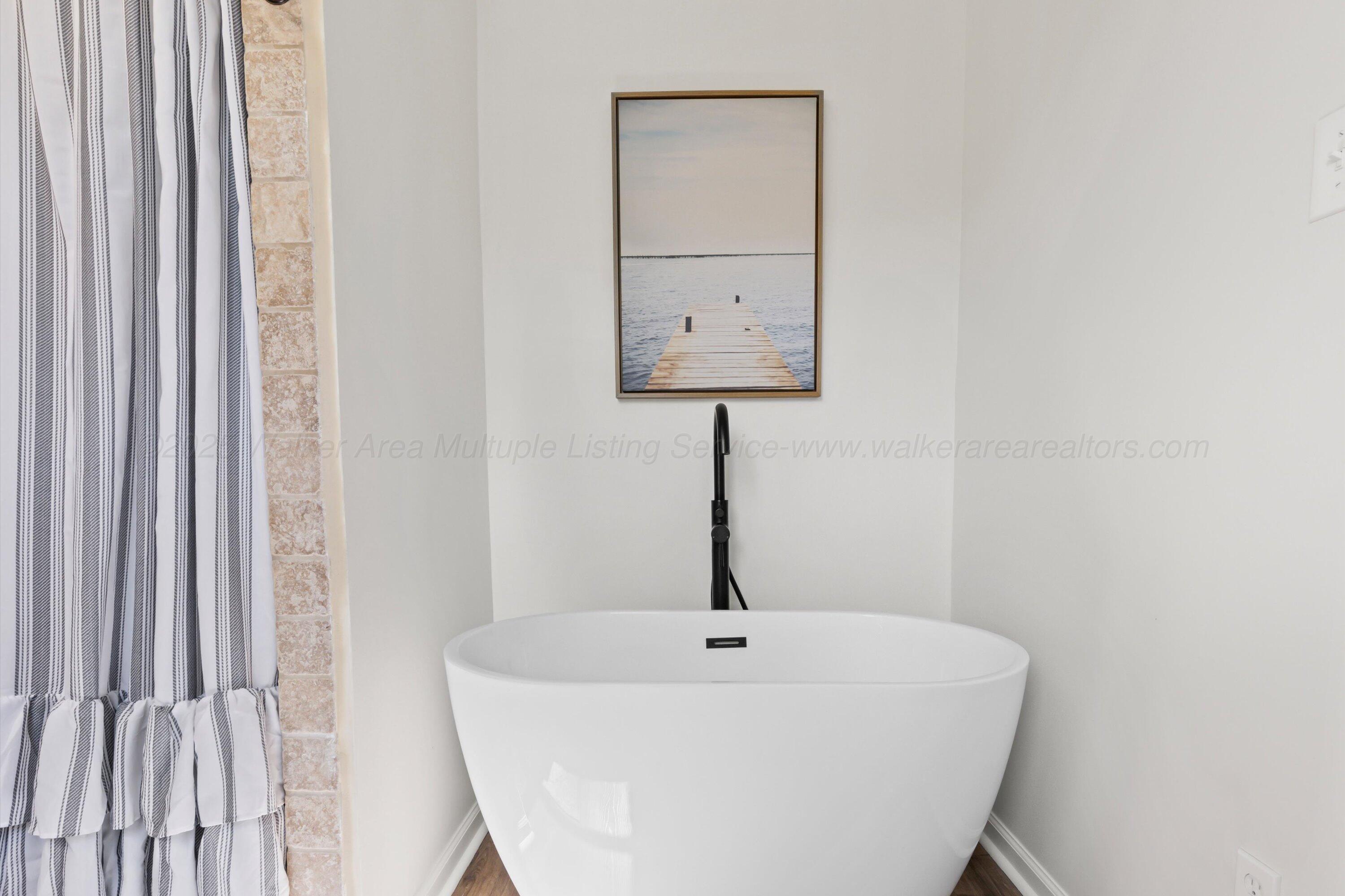 1221 OLD DUNCAN BRIDGE Rd