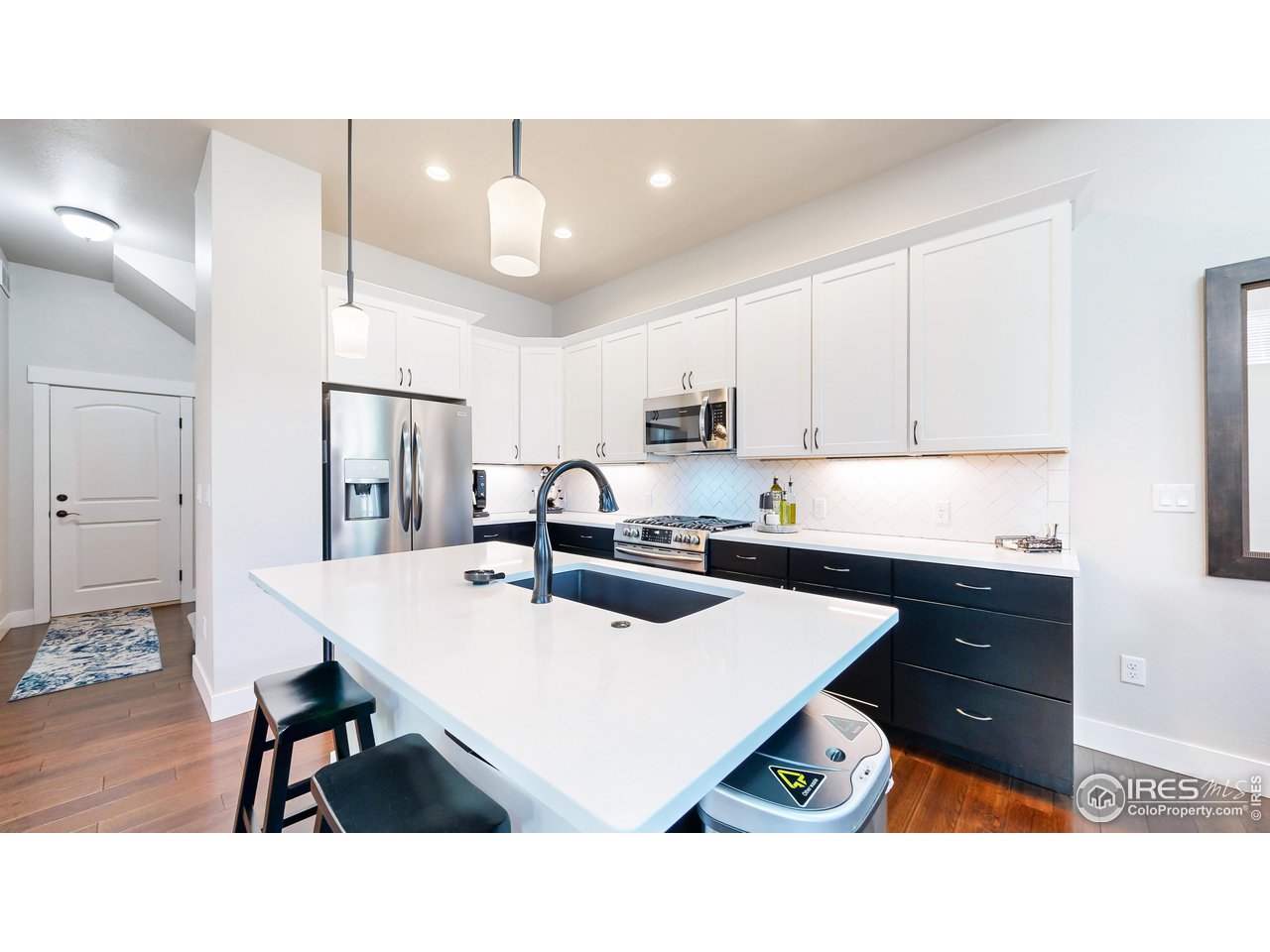 6328 Pumpkin Ridge Dr 1