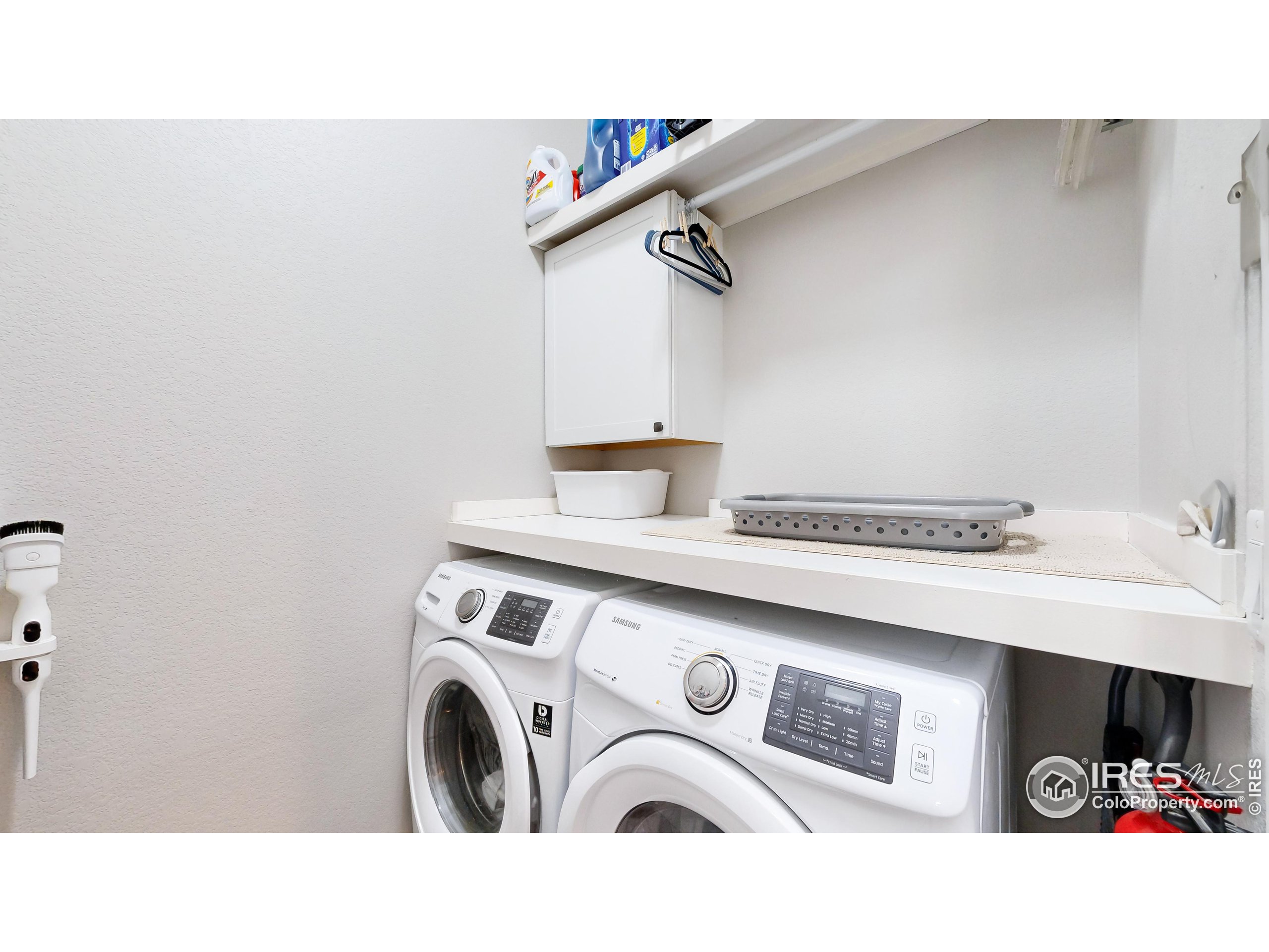 6328 Pumpkin Ridge Dr 1