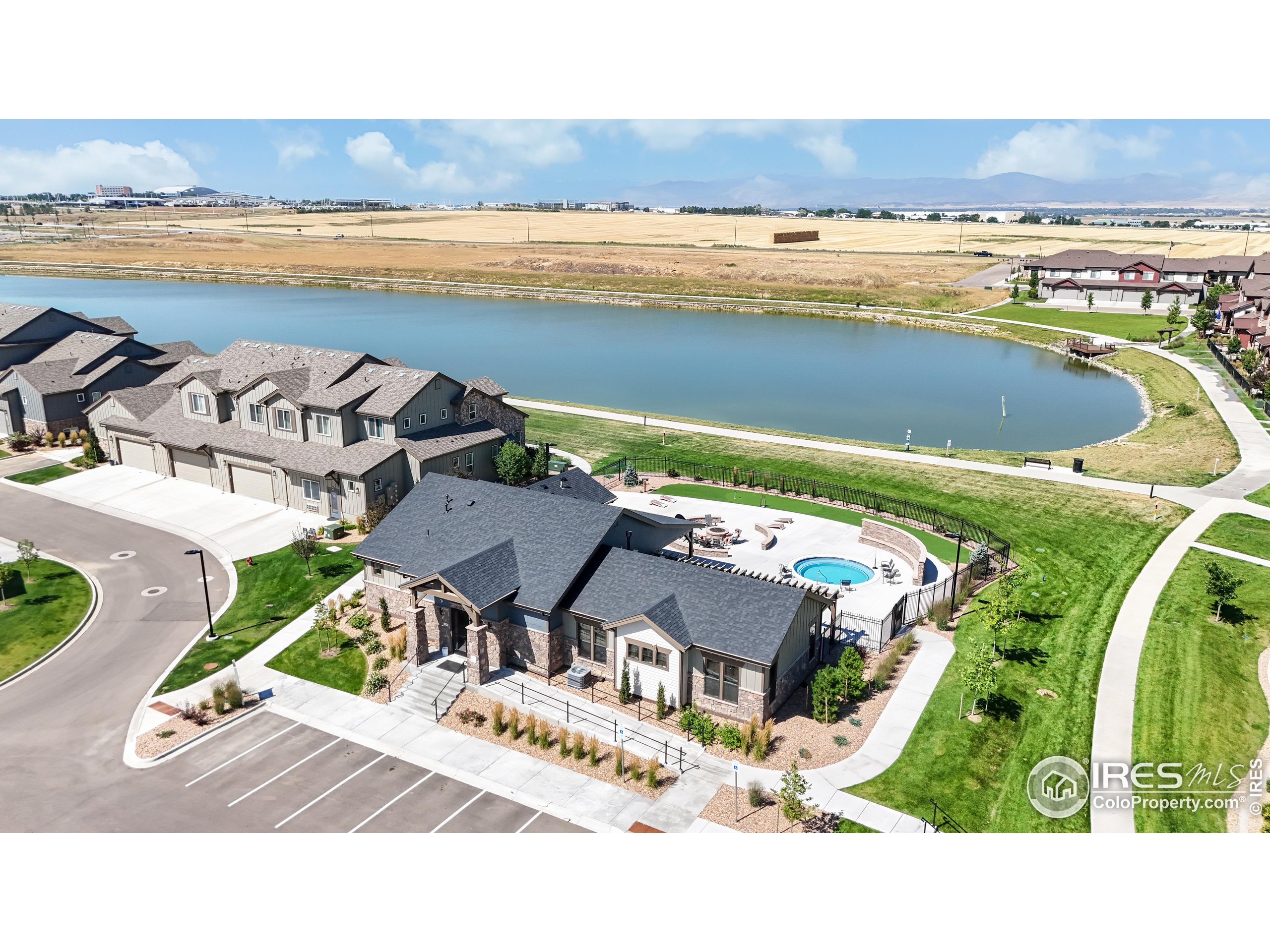 6328 Pumpkin Ridge Dr 1