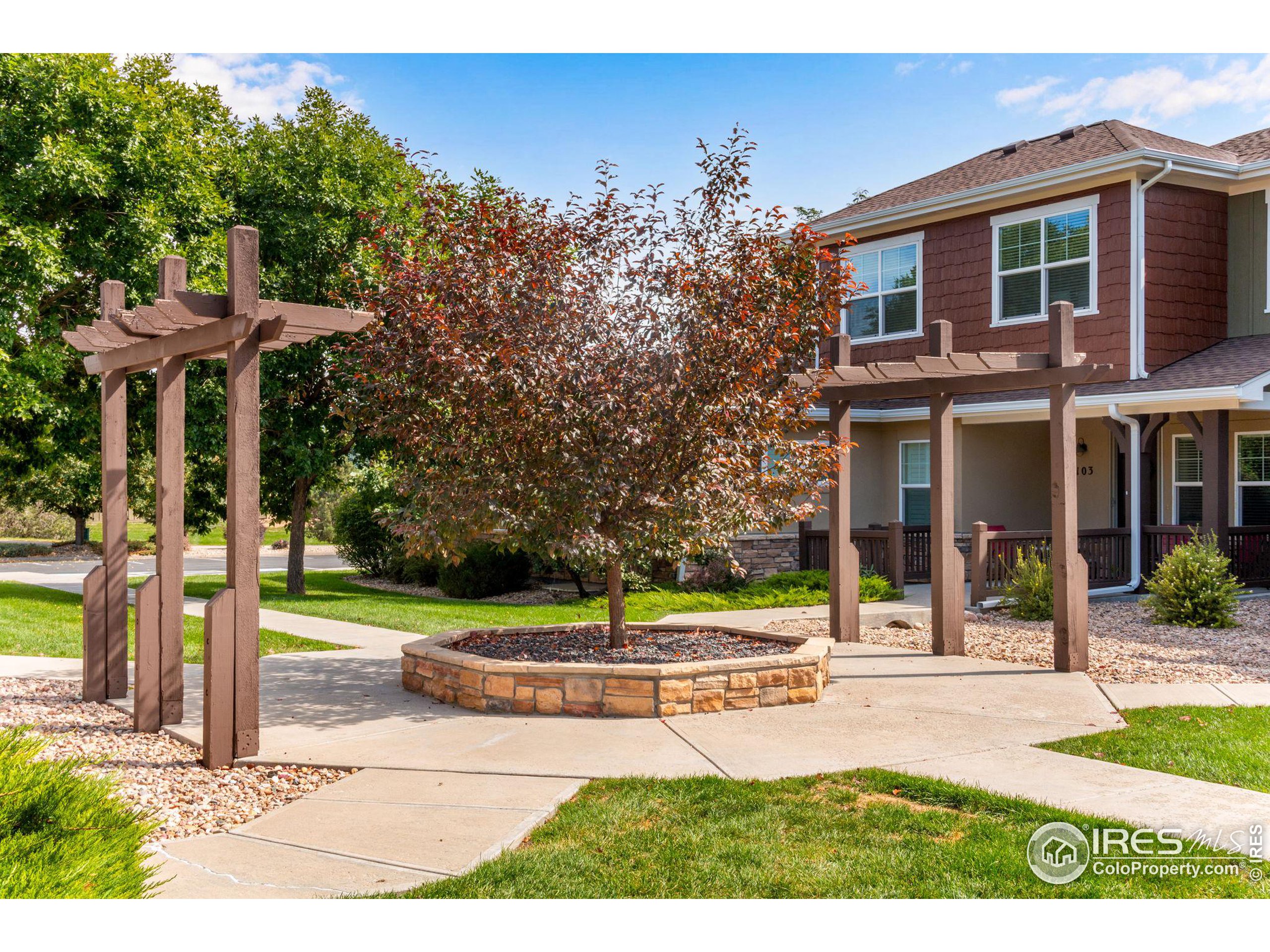 5850 Dripping Rock Ln C-105