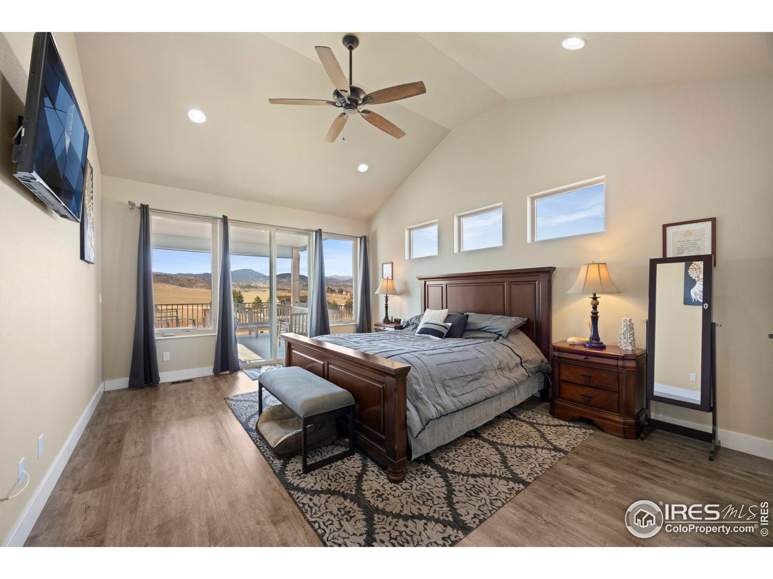 1644 Scenic Valley Dr