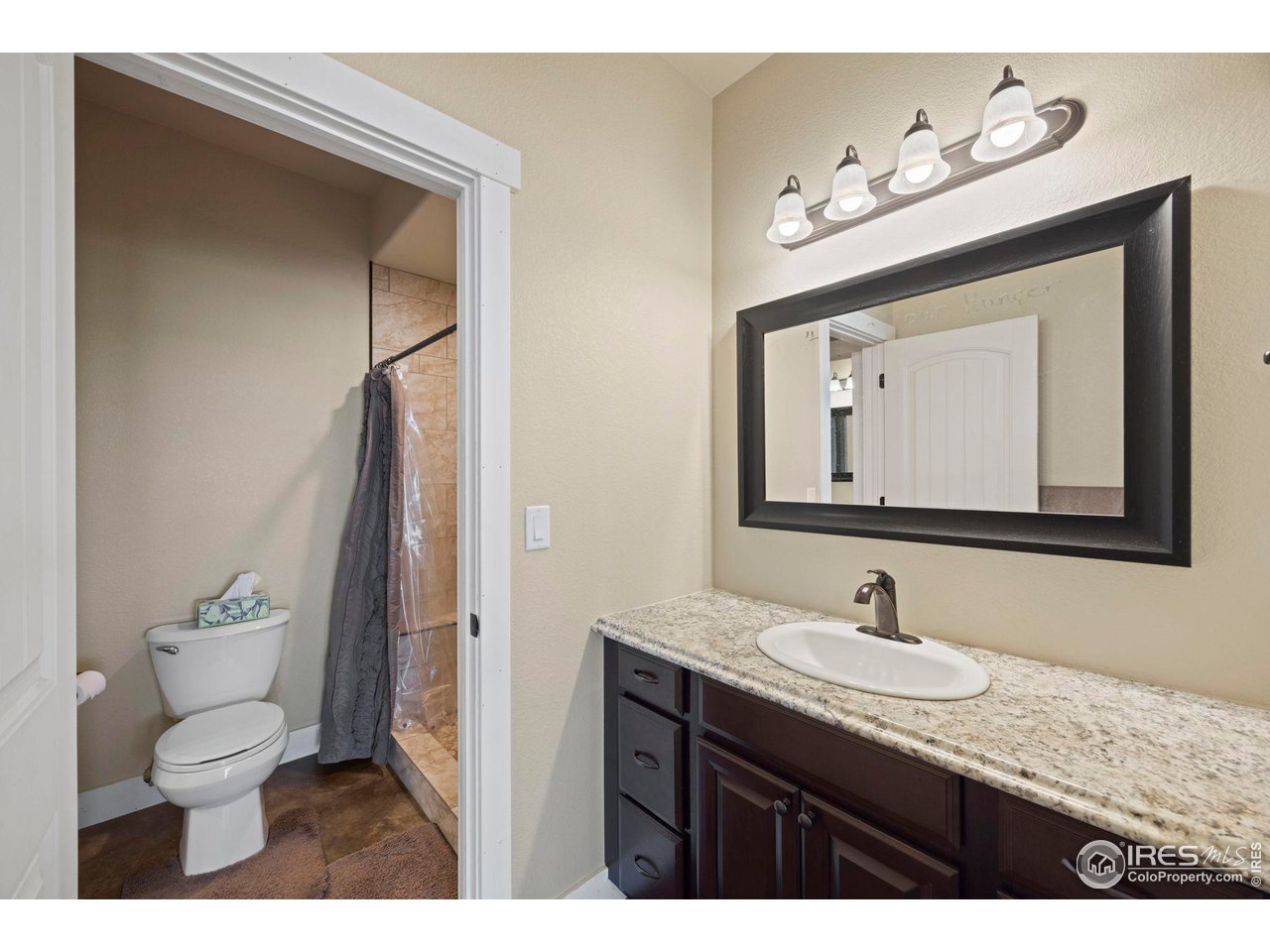 1644 Scenic Valley Dr