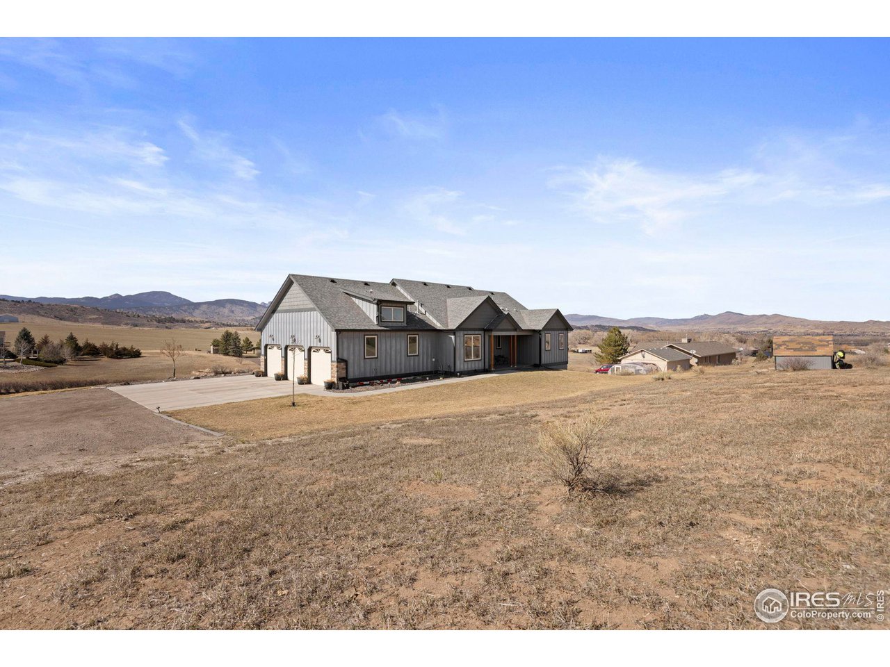 1644 Scenic Valley Dr