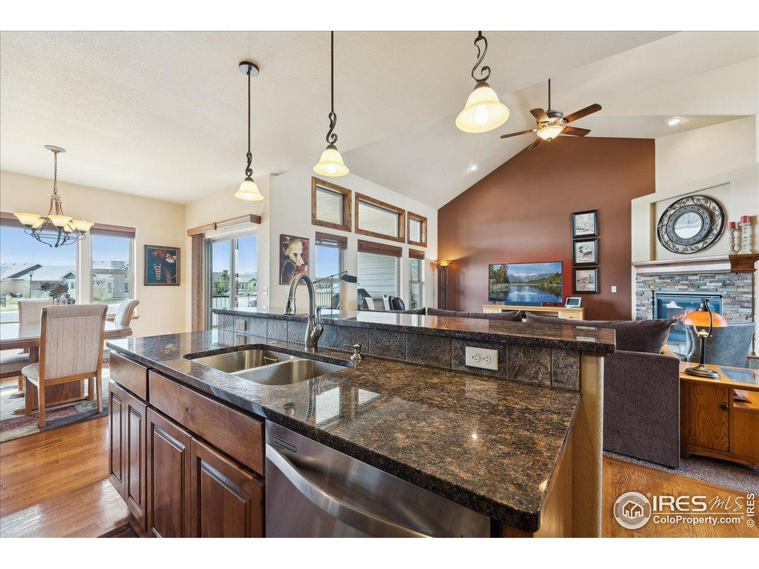 3560 Peruvian Torch Dr