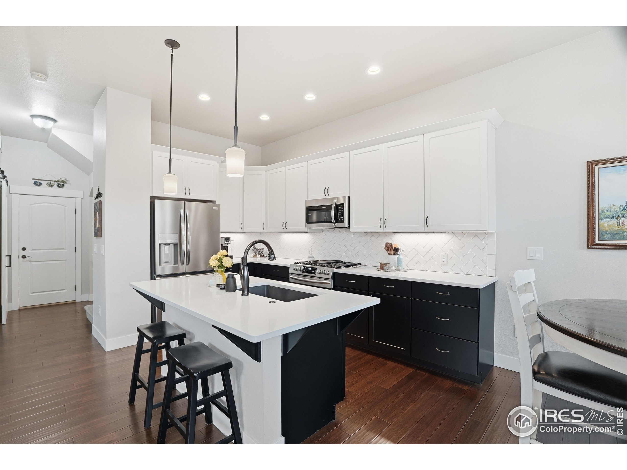 6328 Pumpkin Ridge Dr 1