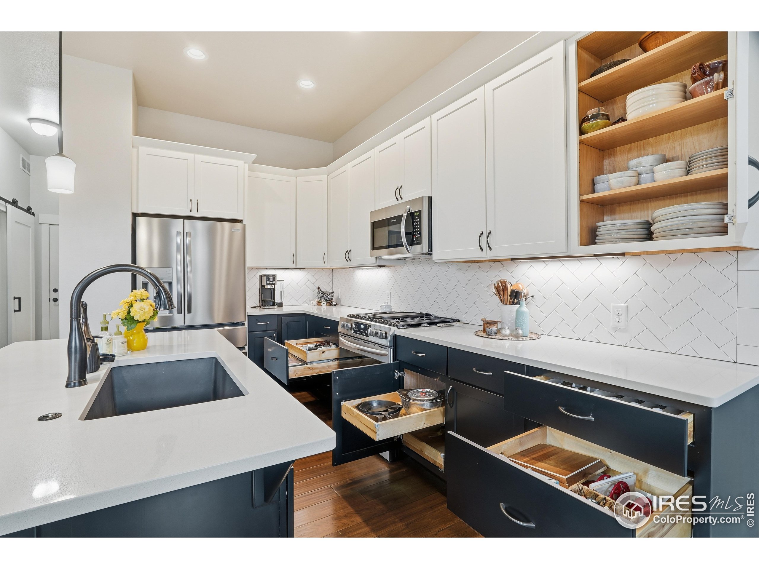 6328 Pumpkin Ridge Dr 1