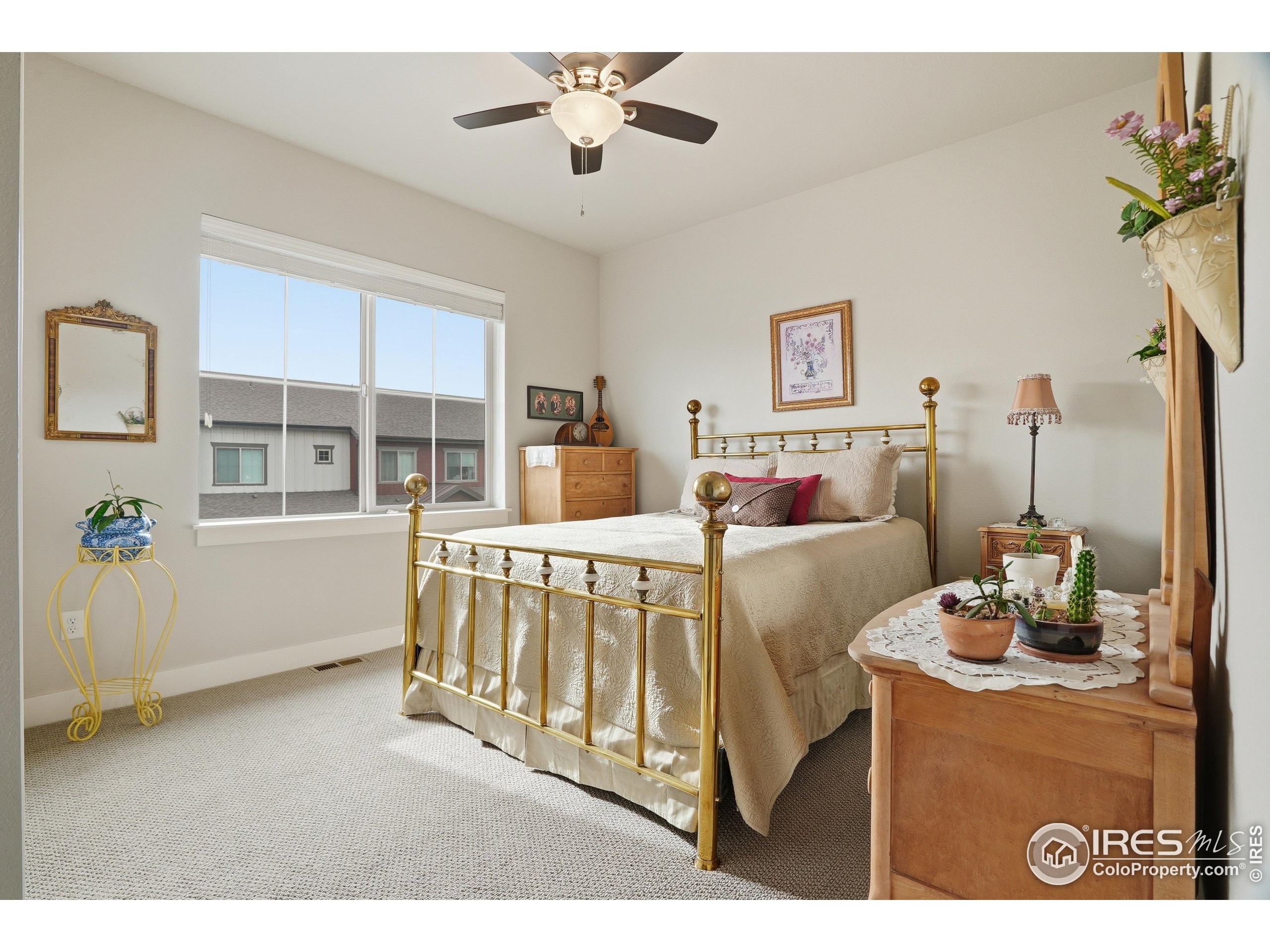 6328 Pumpkin Ridge Dr 1