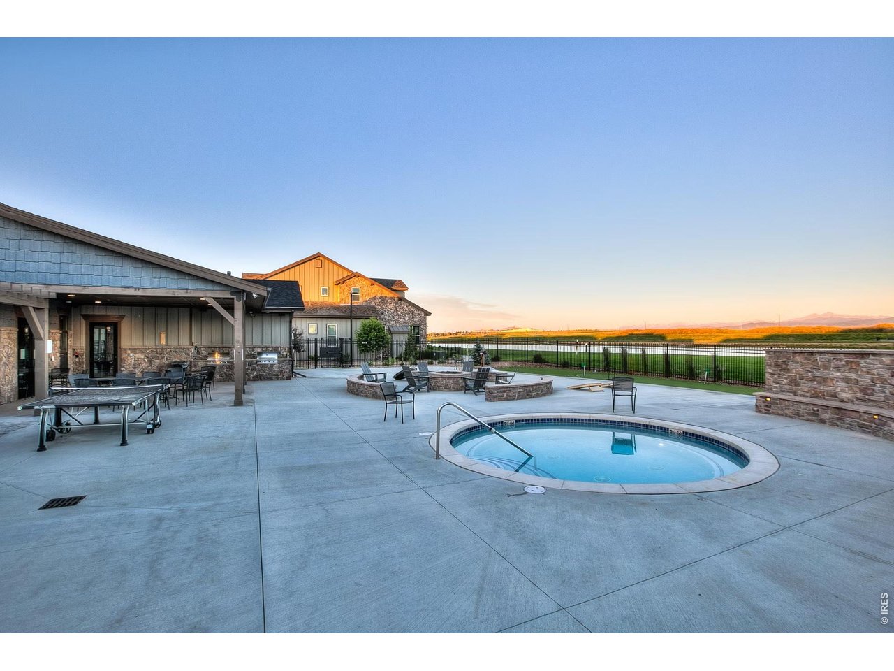 6328 Pumpkin Ridge Dr 1