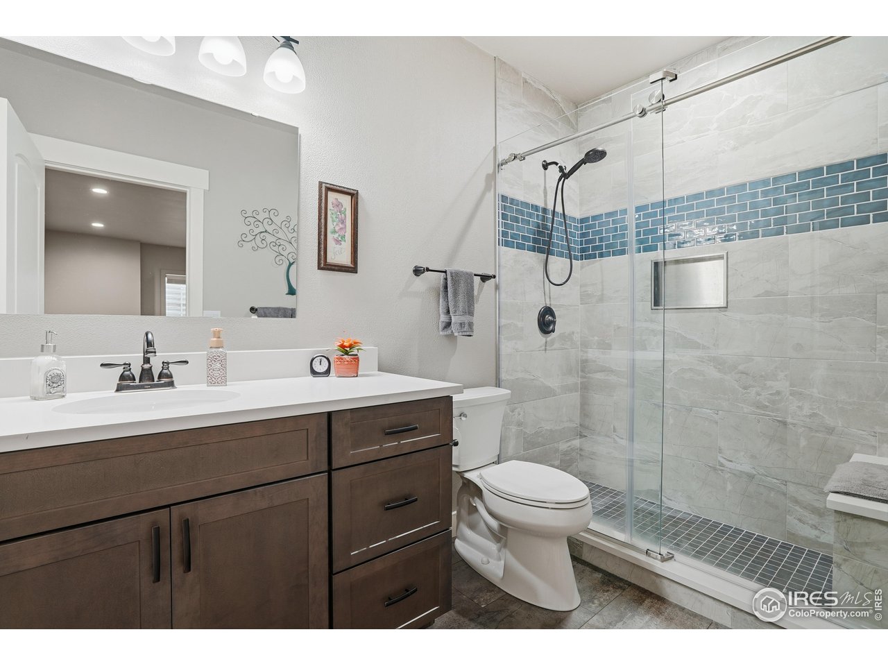 6328 Pumpkin Ridge Dr 1