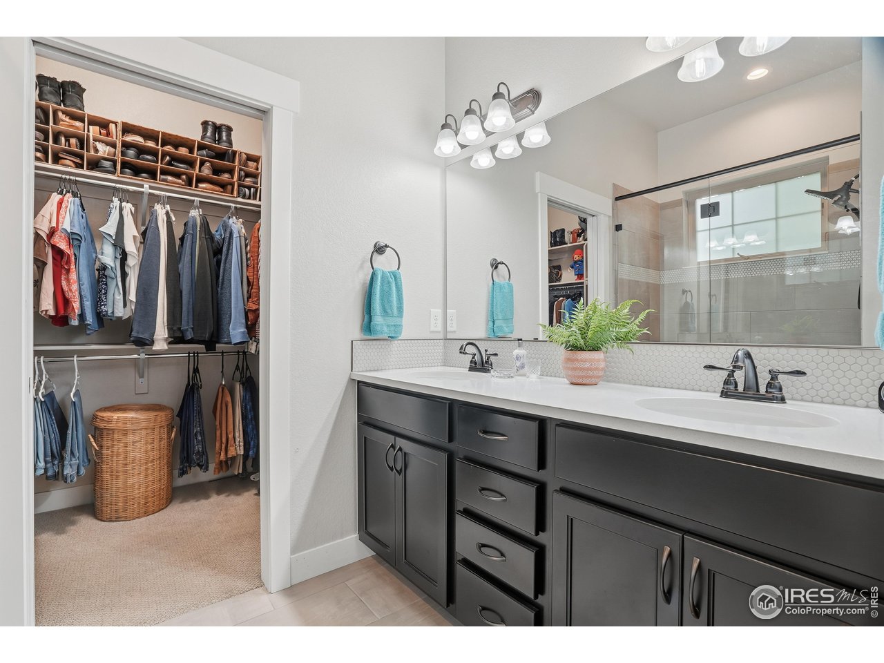 6328 Pumpkin Ridge Dr 1