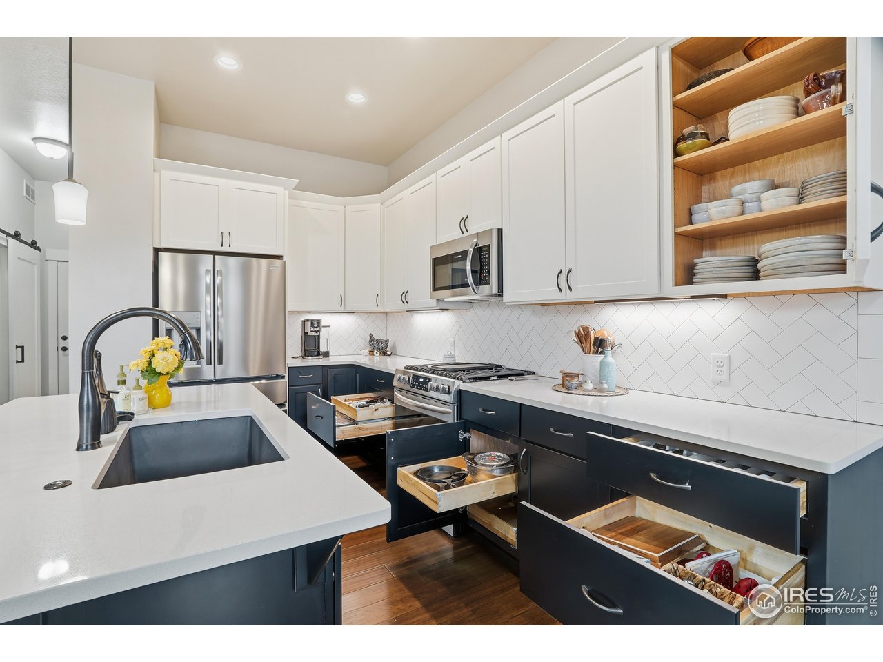 6328 Pumpkin Ridge Dr 1