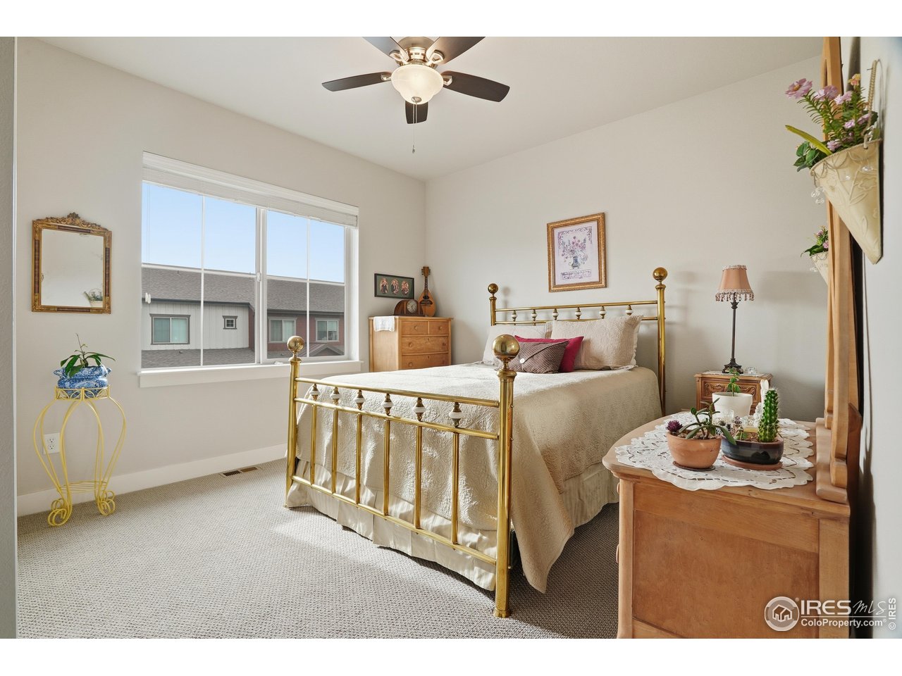 6328 Pumpkin Ridge Dr 1