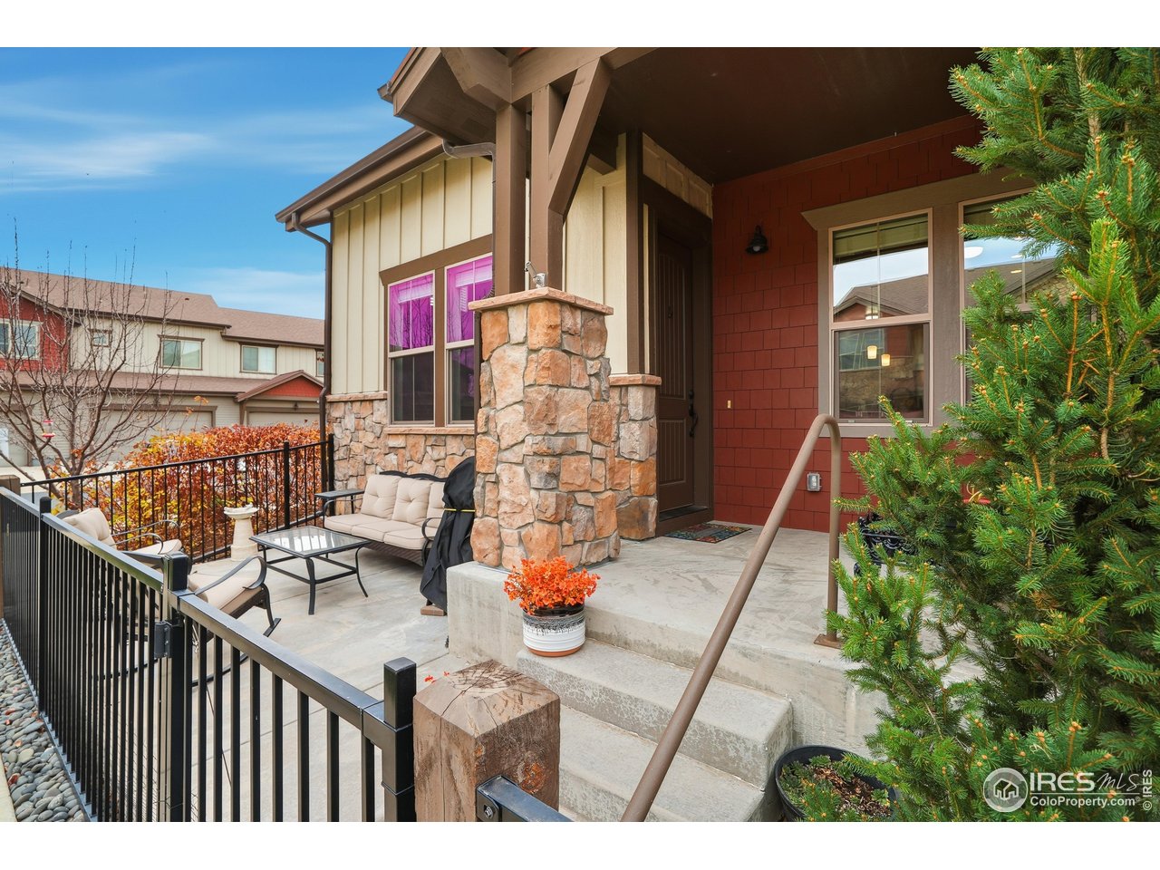 6328 Pumpkin Ridge Dr 1