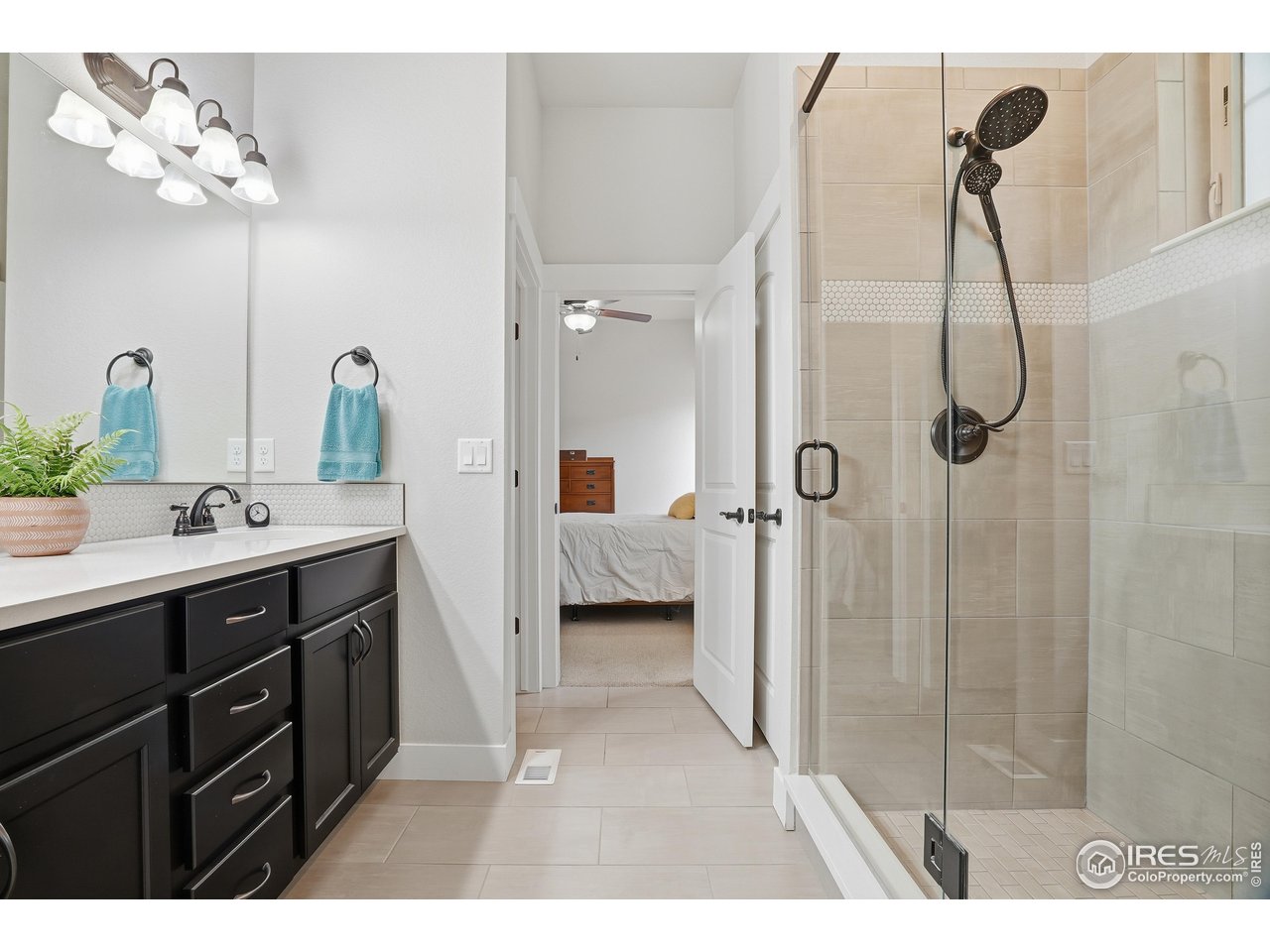 6328 Pumpkin Ridge Dr 1