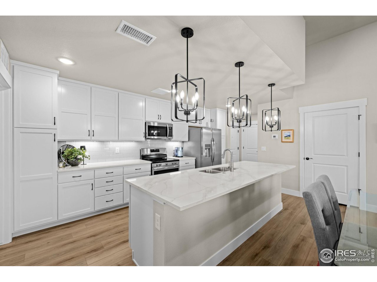 265 High Point Dr F-302