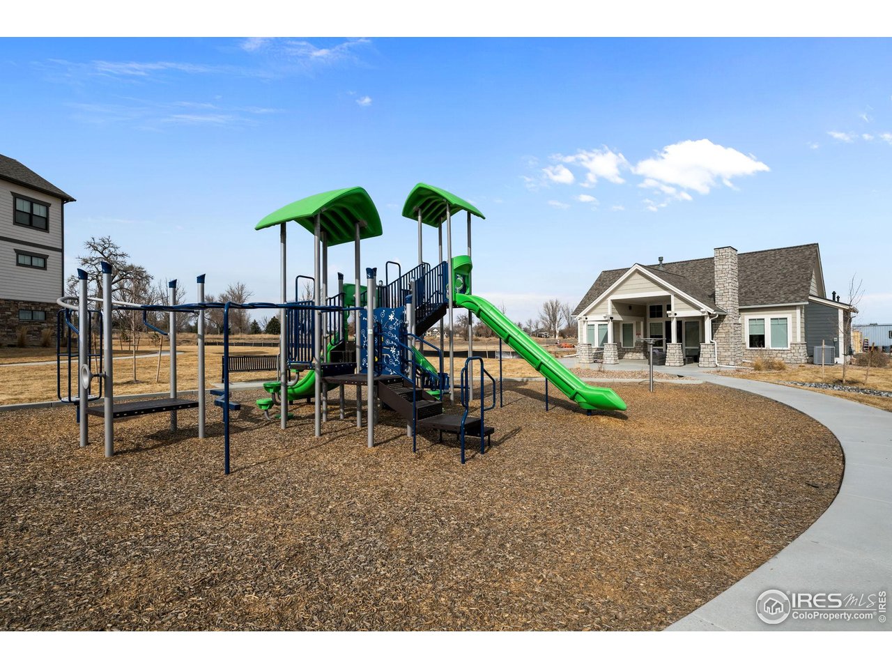 265 High Point Dr F-302