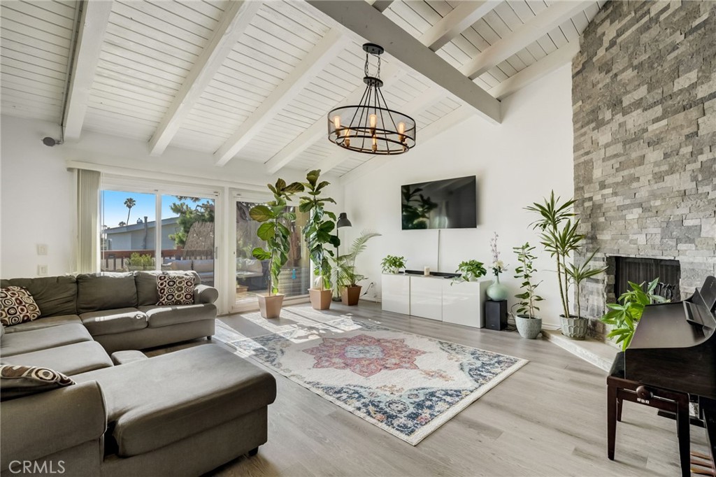 3320 S Kerckhoff Avenue