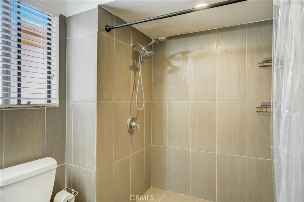 3320 S Kerckhoff Avenue