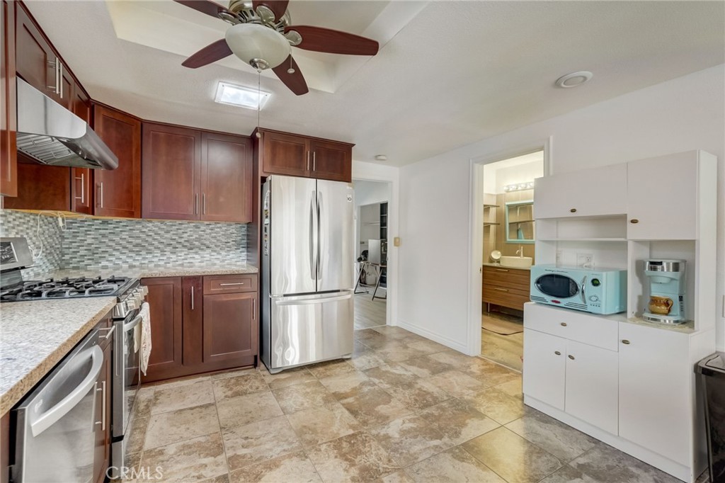 3320 S Kerckhoff Avenue