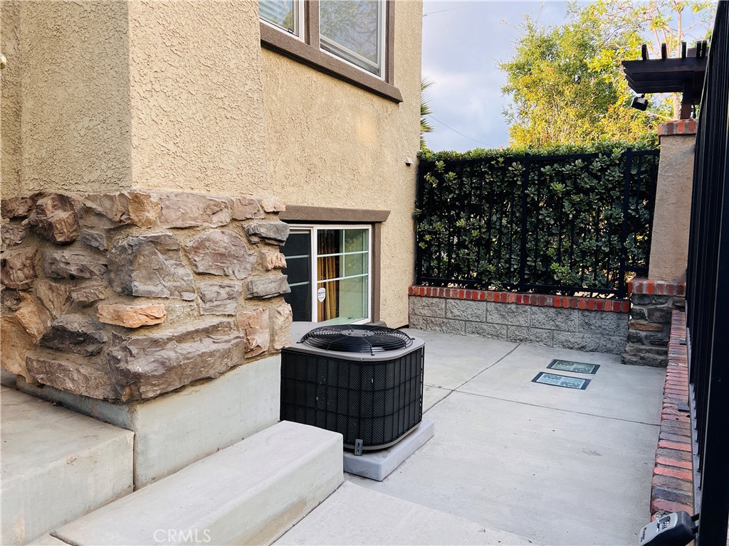 25900 Sandstone Lane 95