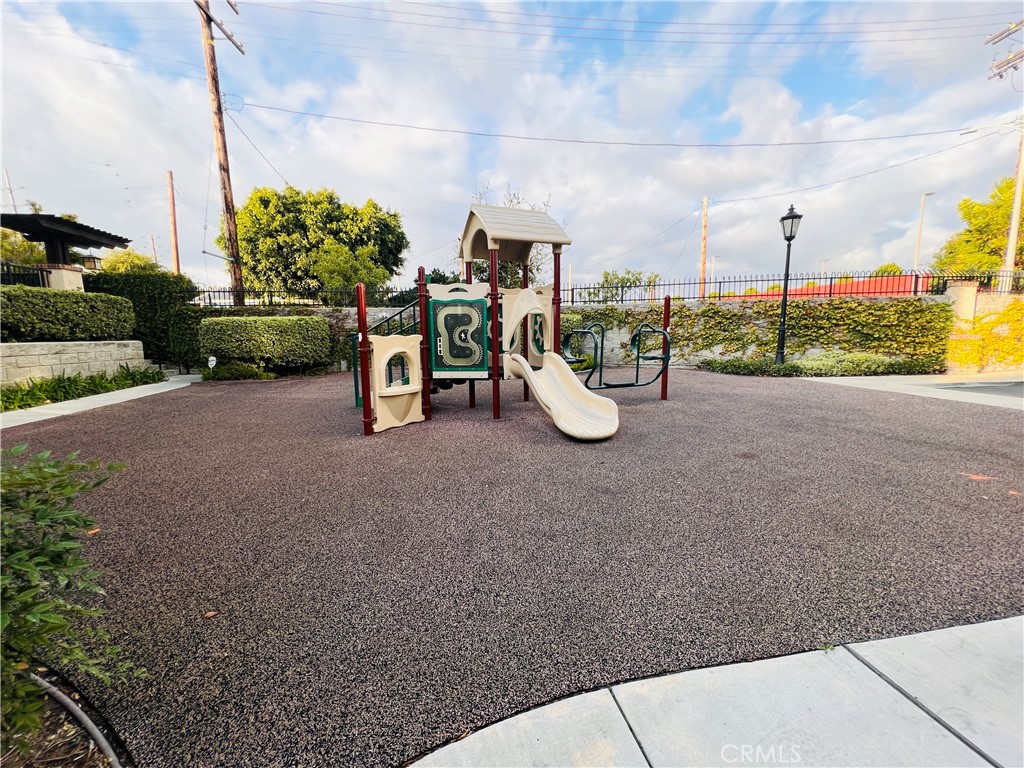 25900 Sandstone Lane 95