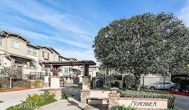 25900 Sandstone Lane 95