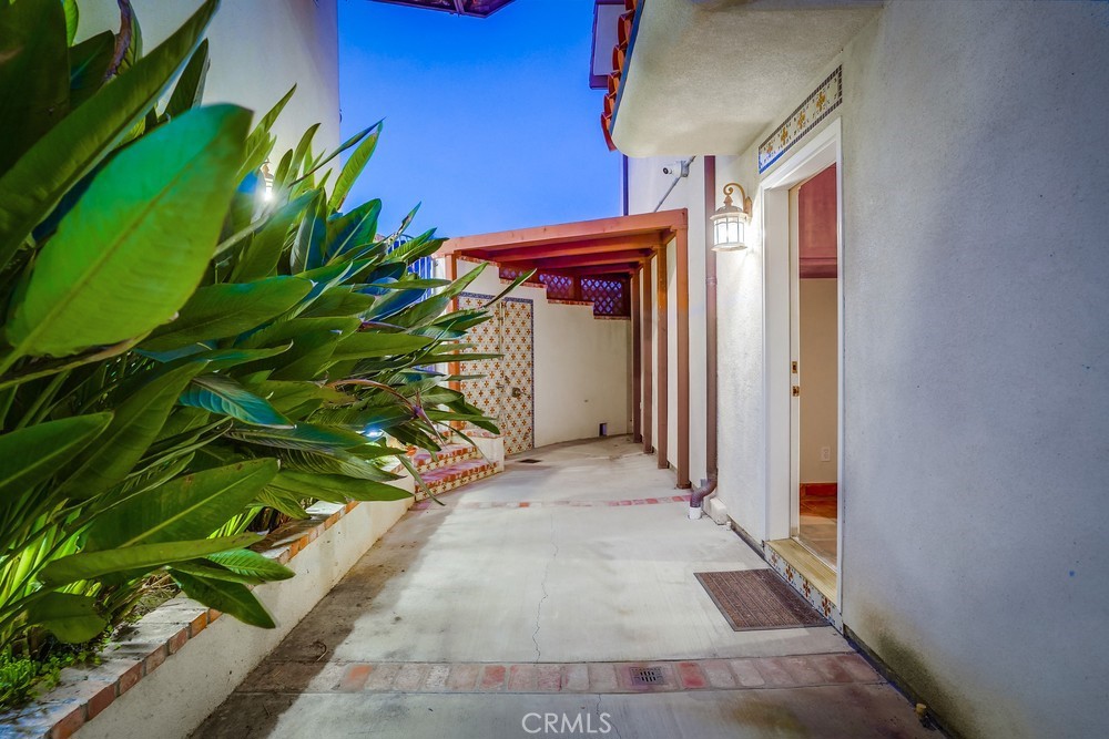 3517 S Pacific Avenue