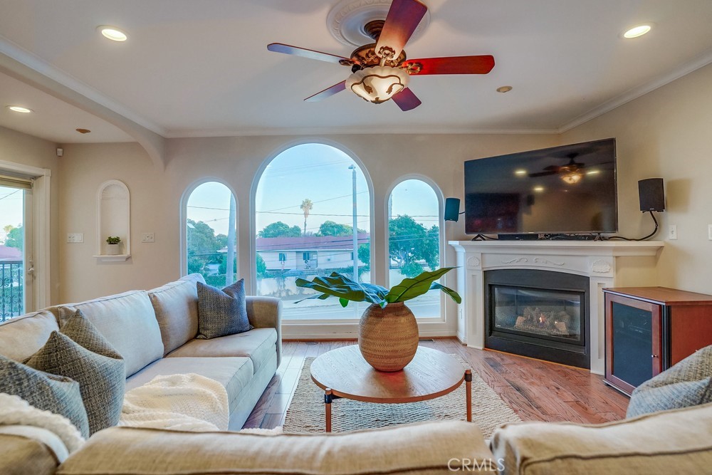 3517 S Pacific Avenue