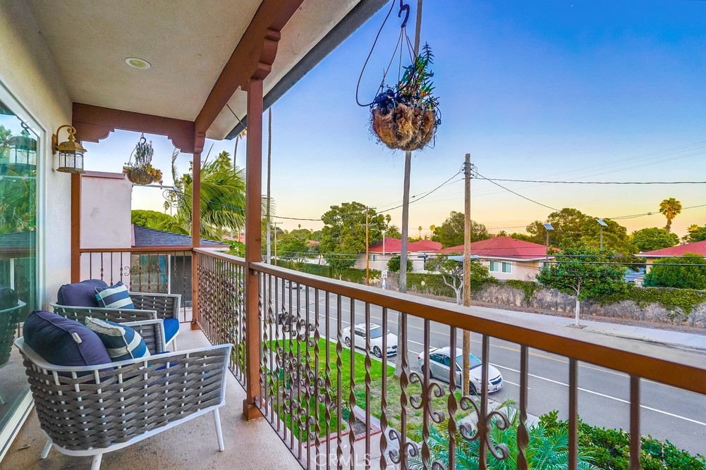 3517 S Pacific Avenue