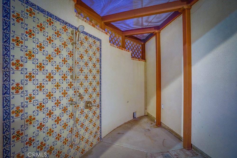 3517 S Pacific Avenue