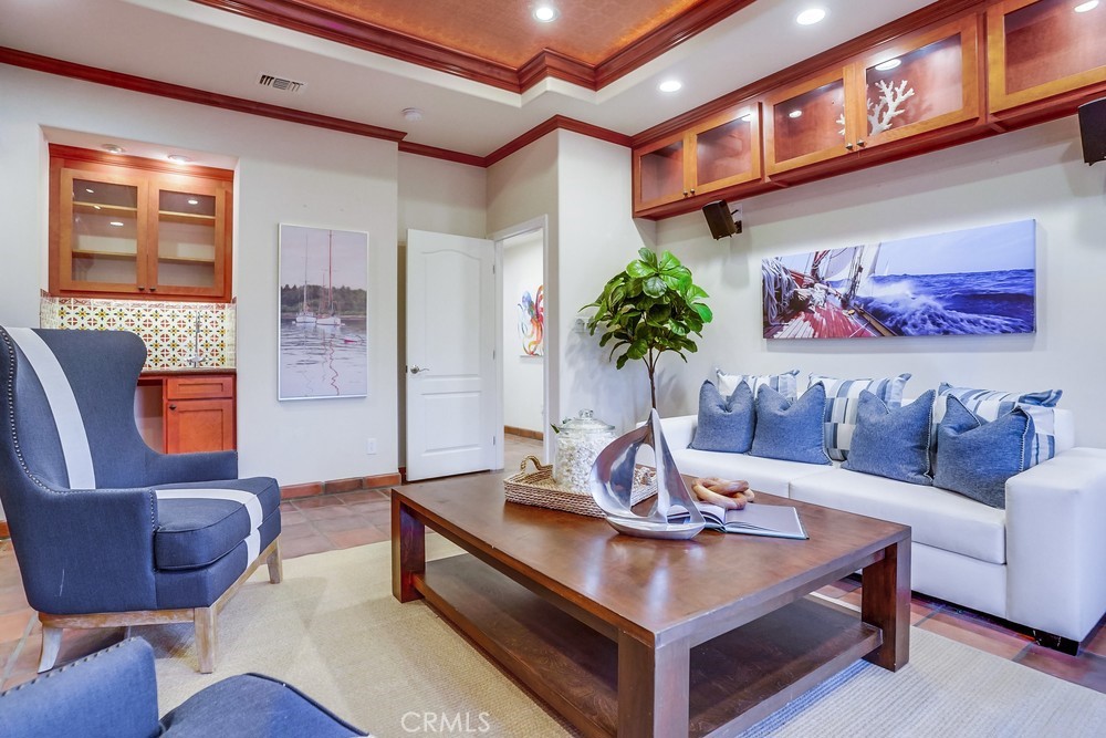 3517 S Pacific Avenue