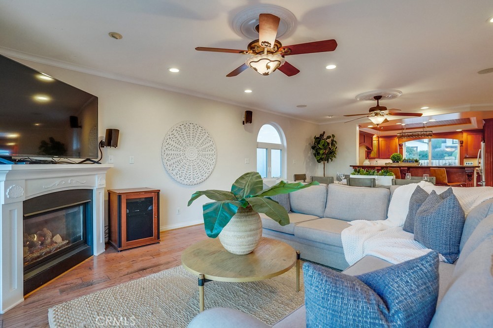 3517 S Pacific Avenue