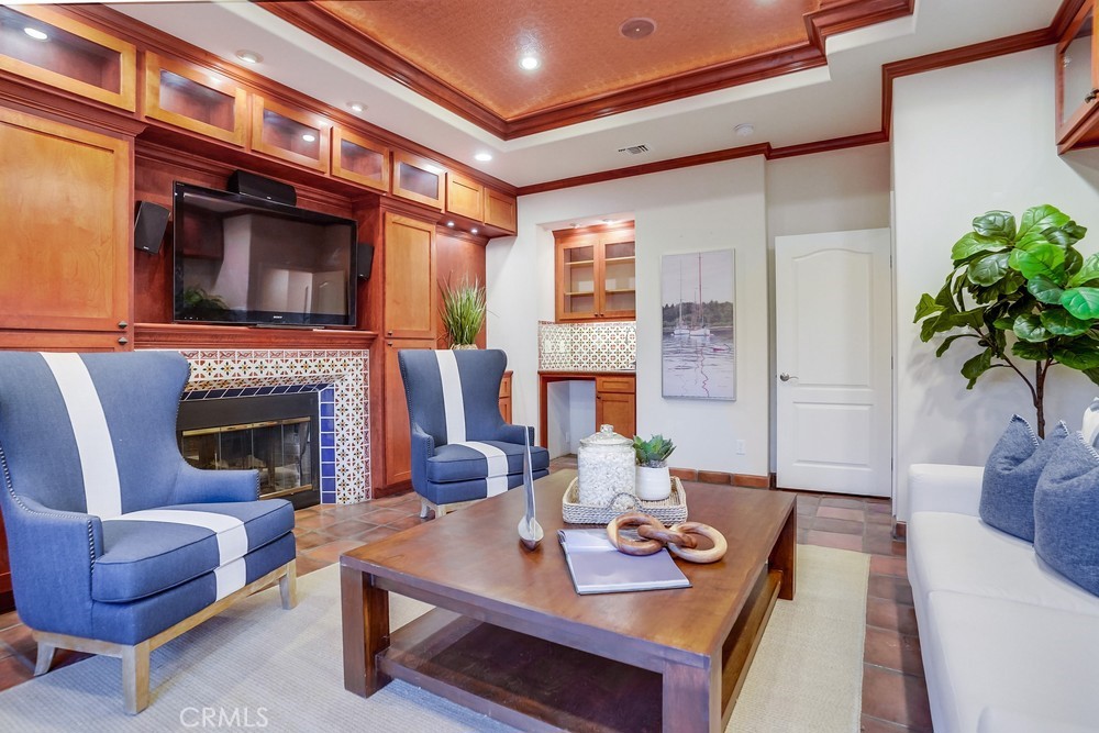 3517 S Pacific Avenue