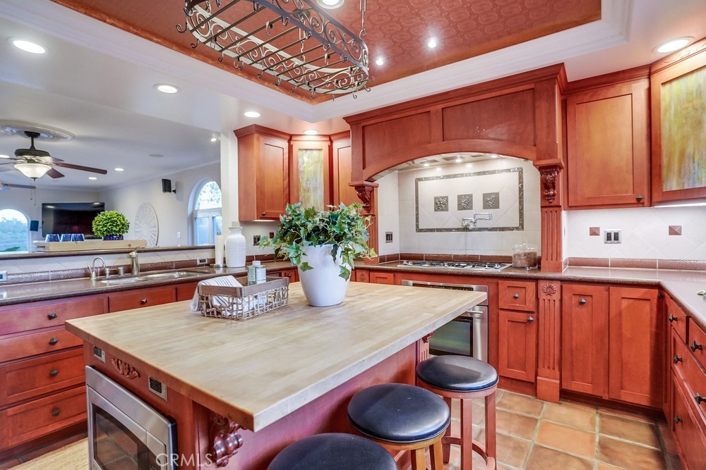 3517 S Pacific Avenue