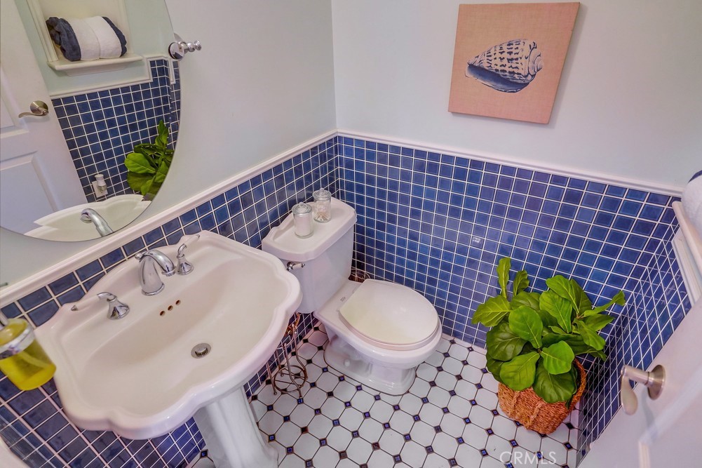 3517 S Pacific Avenue