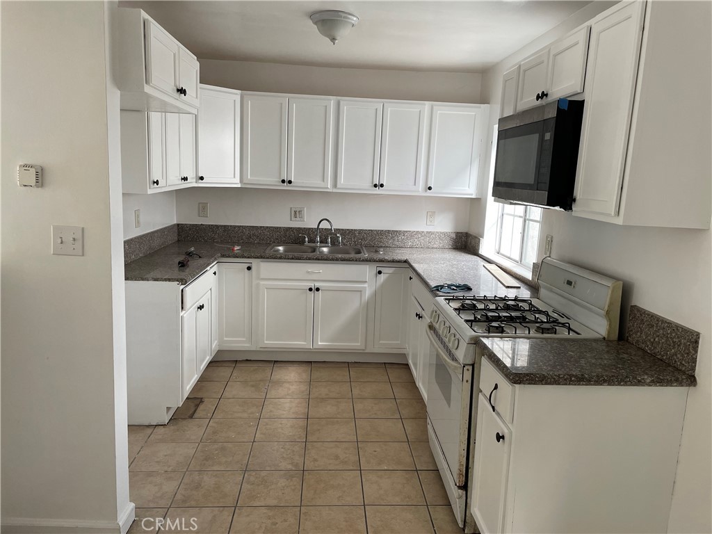 1345 Anaheim Street A