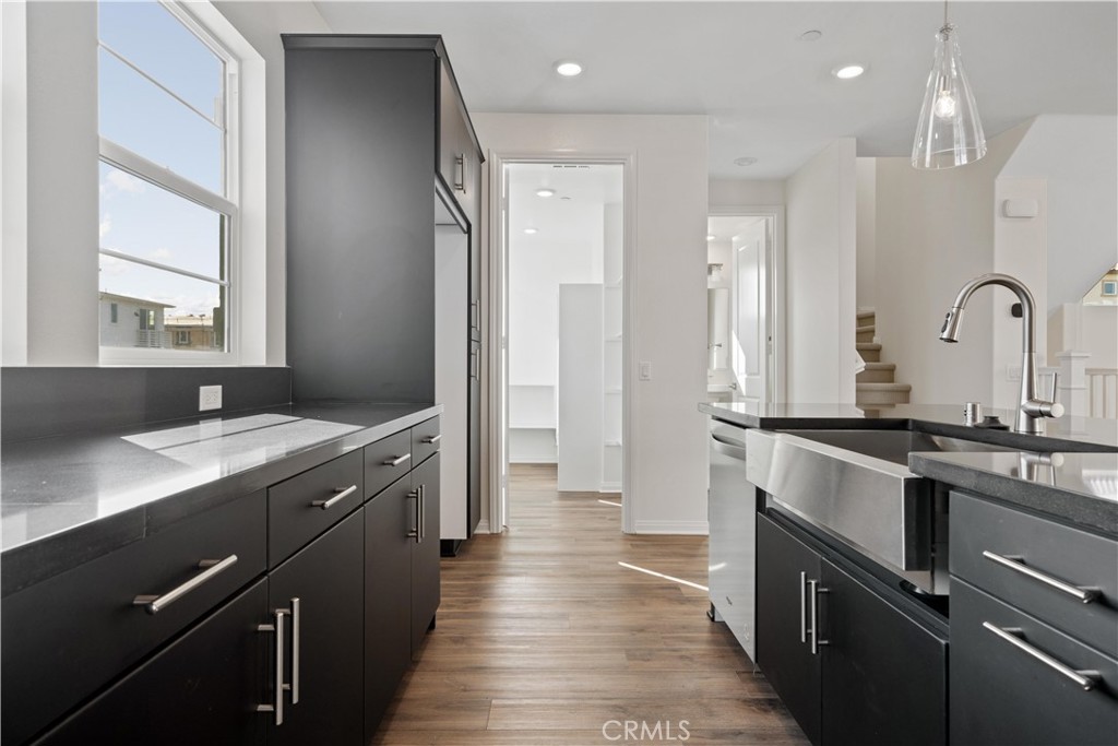 27662 Faircliff Drive