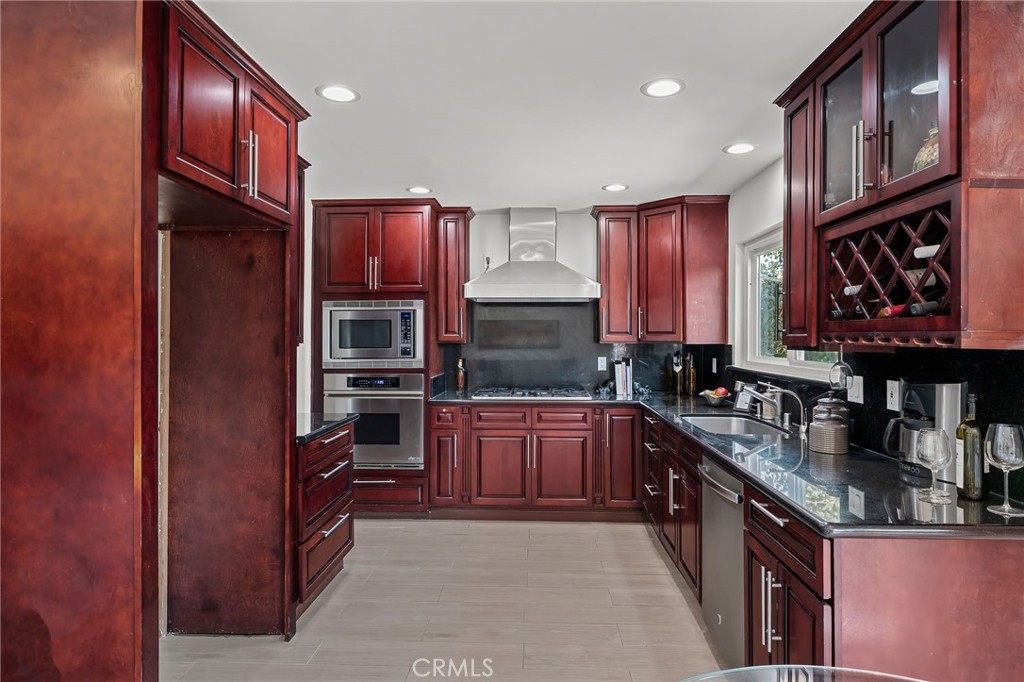 25602 Amber Leaf Road