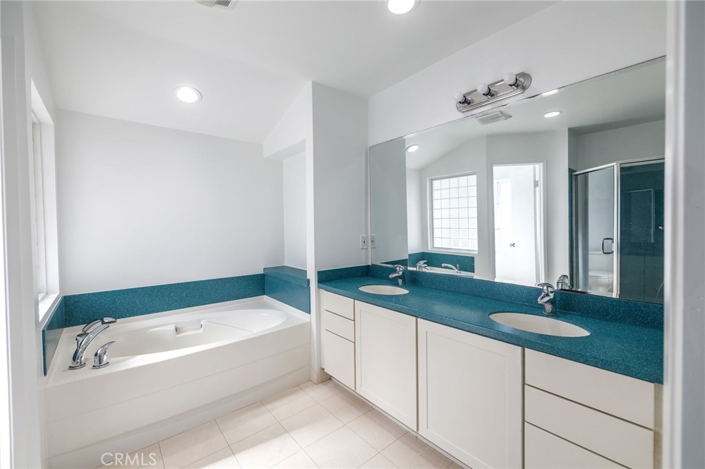 25602 Amber Leaf Road