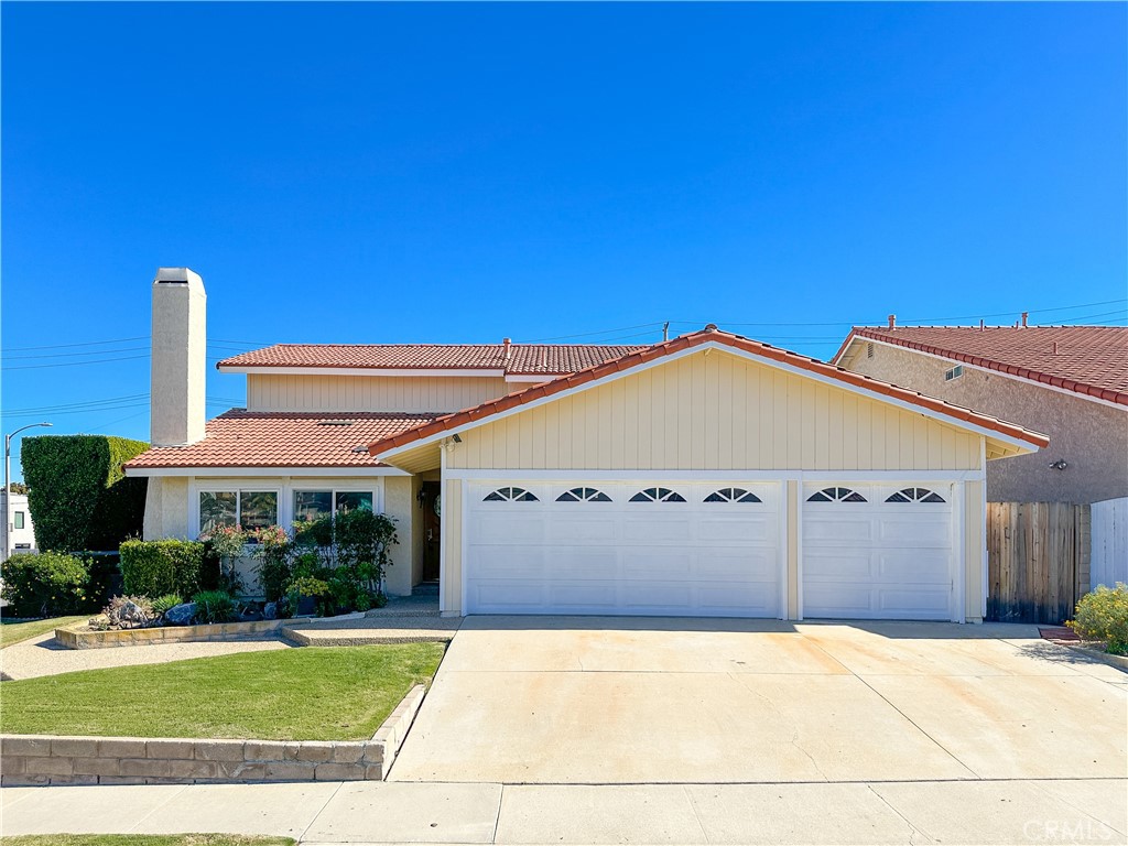 25602 Amber Leaf Road