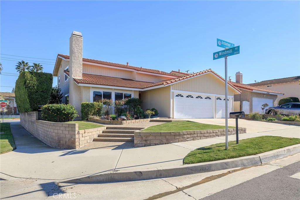 25602 Amber Leaf Road