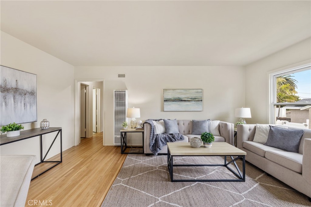 1318 S Helberta Avenue