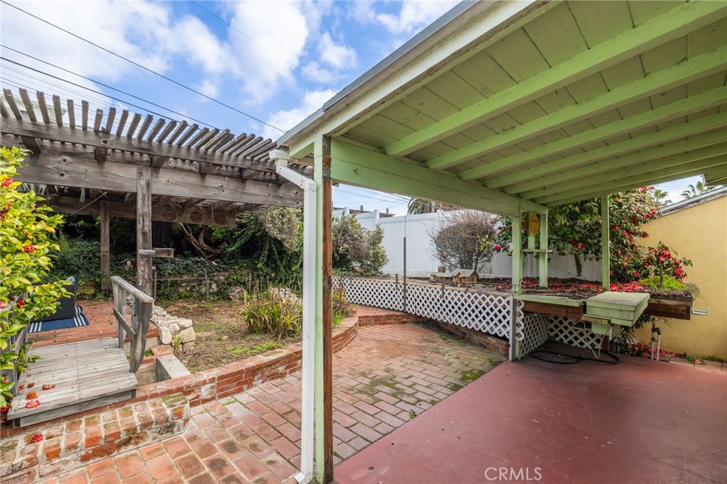 1318 S Helberta Avenue