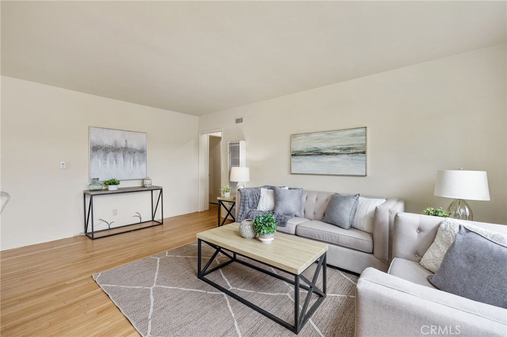 1318 S Helberta Avenue