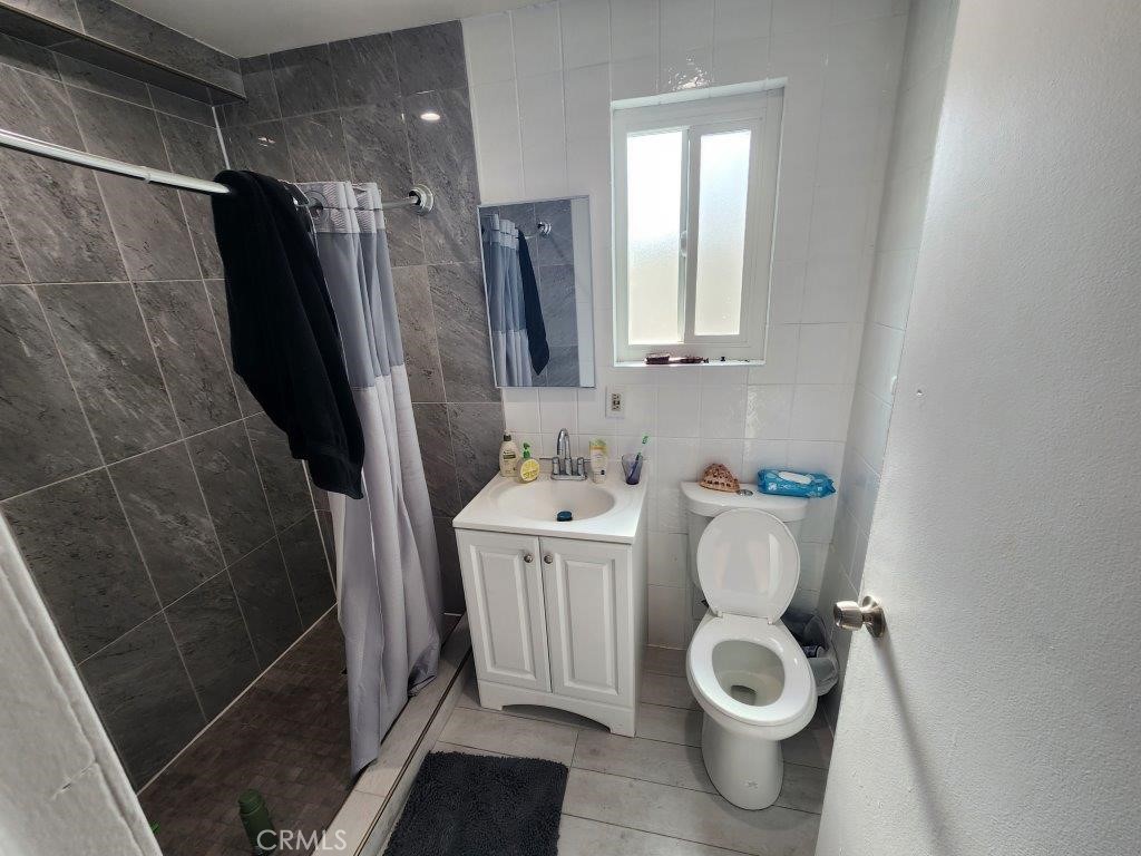 14929 Freeman Avenue